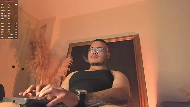 JamesCarter77 online show from May 8, 9:03 am