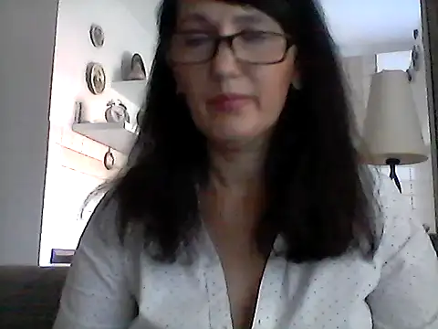 Elena48324 online show from September 21, 12:29 pm
