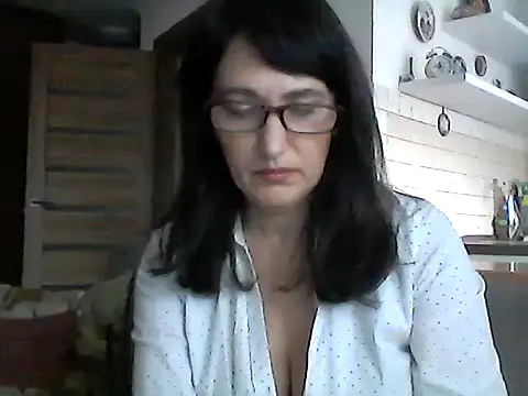 Elena48324 online show from February 8, 9:45 am