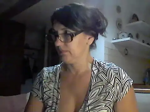 Elena48324 online show from August 6, 6:43 pm