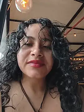 Snapshot of Yaya_watson chatting on July 3, 7:20 pm Yaya watson online show from July 3, 7:20 pm