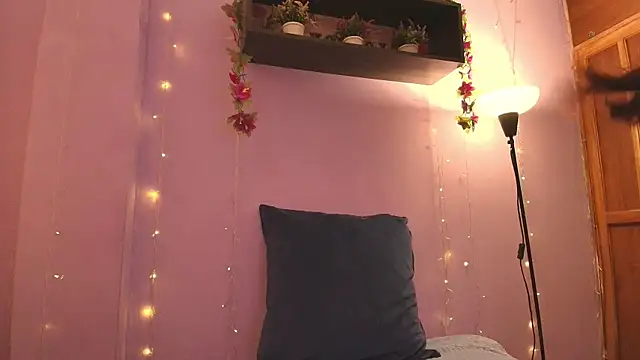 Dafne Mel online show from November 18, 12:42 pm