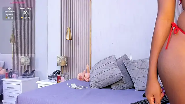 Skylar Smith  online show from October 15, 12:38 pm