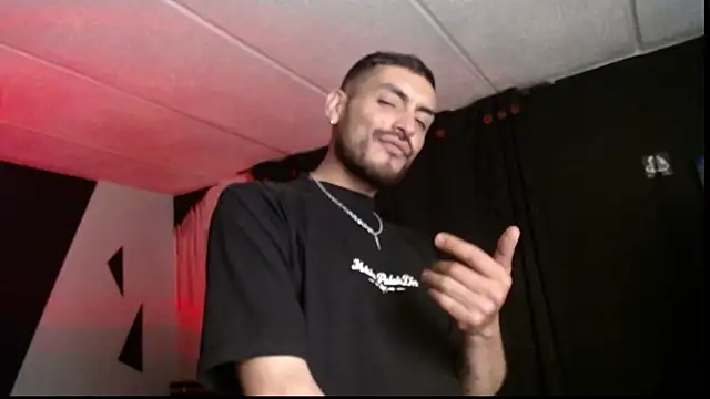 malek xarx  online show from November 5, 2:33 am