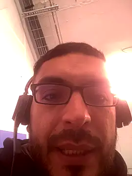 malek xarx  online show from January 6, 2:54 pm