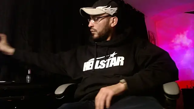 malek xarx  online show from February 16, 1:46 am