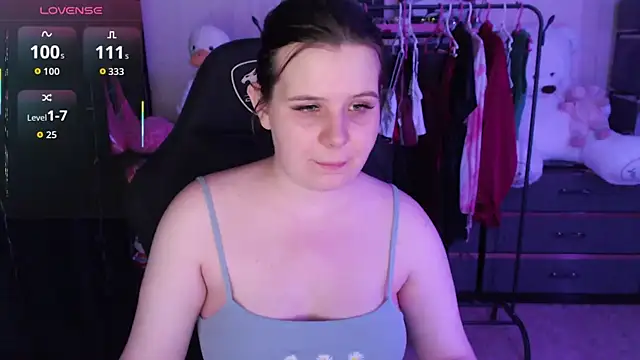 AmyVibess online show from March 31, 6:08 pm