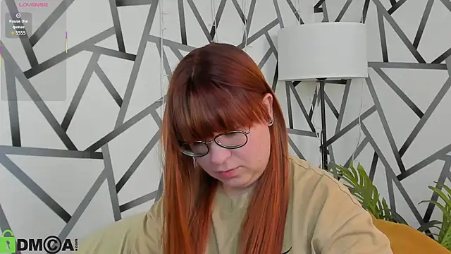 Michelle Wilsson online show from May 25, 7:47 am