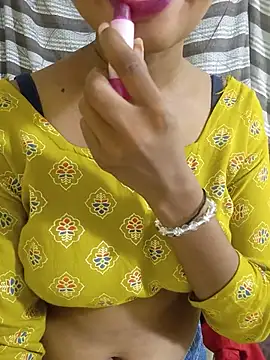 Snapshot of Fiza_Rani78 chatting on July 2, 2:11 am Fiza Rani78 online show from July 2, 2:11 am