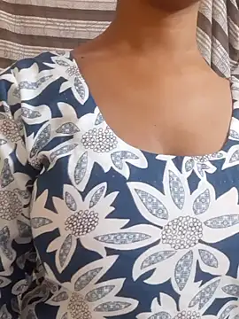 Snapshot of Fiza_Rani78 chatting on July 31, 2:22 am Fiza Rani78 online show from July 31, 2:22 am