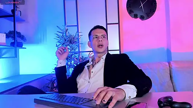 Dustin Sonne online show from December 5, 3:59 am