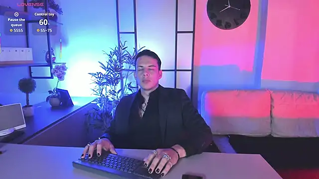 Dustin Sonne online show from December 15, 3:33 am