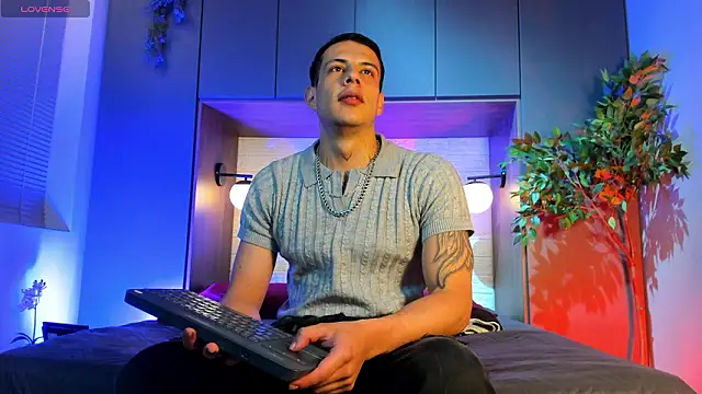 Dustin Sonne online show from February 5, 3:33 am