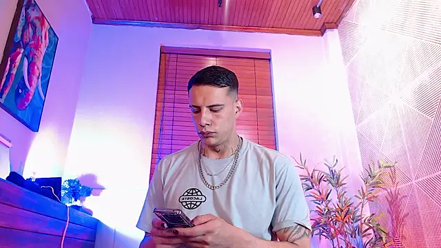 Dustin Sonne online show from February 16, 3:46 am