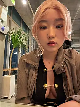 winter11 online show from October 15, 9:31 am