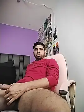 ashtoncooperr online show from October 10, 5:28 am