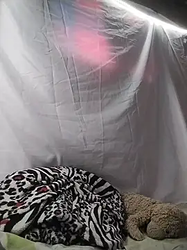 ashtoncooperr online show from February 16, 7:32 pm