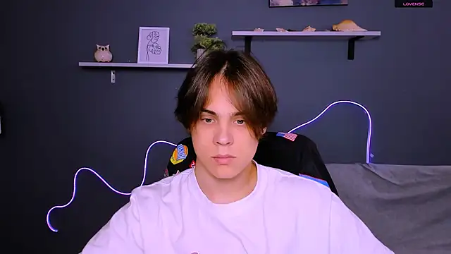 Snapshot of karl_mans chatting on September 21, 8:27 am karl mans online show from September 21, 8:27 am