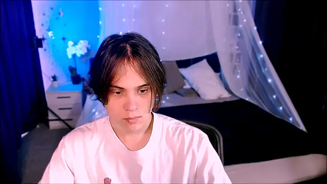 Snapshot of karl_mans chatting on November 13, 9:41 am karl mans online show from November 13, 9:41 am