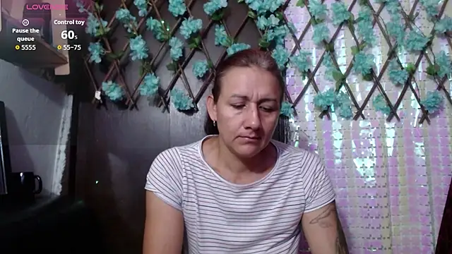 darling hott online show from October 21, 11:22 am