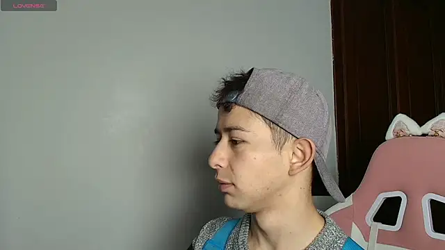 Aleecandrews online show from October 17, 7:27 pm