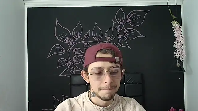 Aleecandrews online show from January 14, 7:08 pm