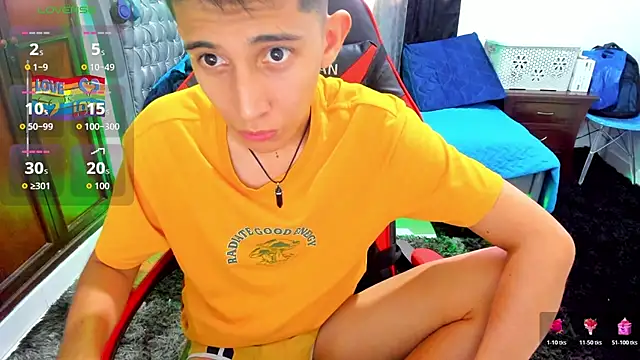 gomitaboy 1 online show from December 4, 8:39 pm