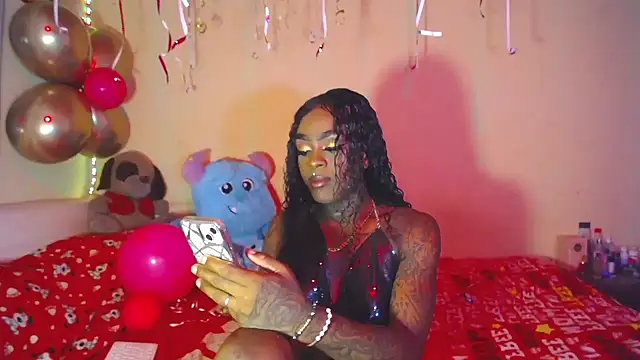 Snapshot of pink_7777 chatting on November 14, 1:43 pm pink 7777 online show from November 14, 1:43 pm