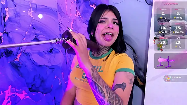 Snapshot of Emily_Evo chatting on February 1, 11:53 am Emily Evo online show from February 1, 11:53 am