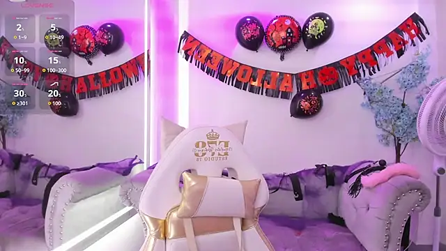 Alicia leclair online show from November 1, 8:00 pm