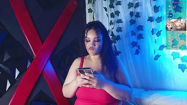 ivonne diaz1 online show from November 14, 8:07 pm