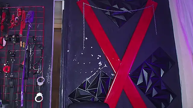 ivonne diaz1 online show from March 21, 8:23 pm