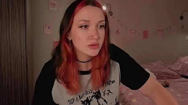 Snapshot of CrystalBlaze_ chatting on September 21, 9:49 pm CrystalBlaze online show from September 21, 9:49 pm