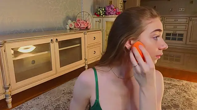 Snapshot of EadlinGillim chatting on November 28, 3:09 am EadlinGillim online show from November 28, 3:09 am