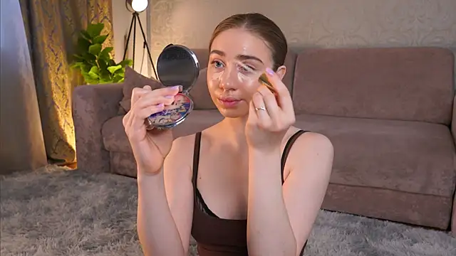 EadlinGillim online show from March 30, 3:18 am