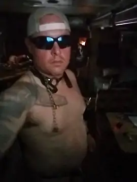 JoeyUhOh online show from December 21, 6:09 am