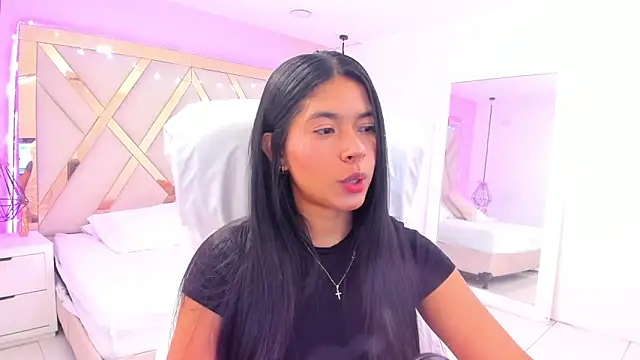 samantaa shy online show from April 13, 3:12 am