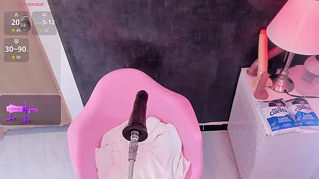 sharlotthe bigass online show from February 18, 11:01 pm