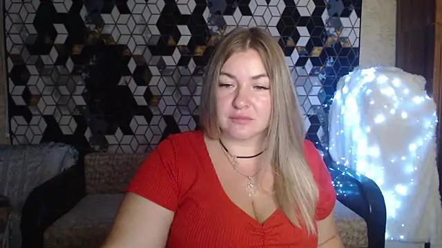 NikaSkylink online show from November 18, 8:13 pm