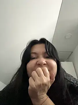 Liza Will online show from November 30, 10:03 pm