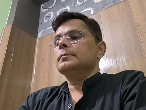 Snapshot of ultimatebooboo chatting on September 15, 6:13 am ultimatebooboo online show from September 15, 6:13 am