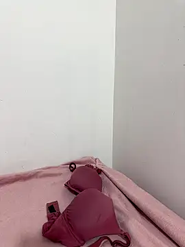 YourSlutBoySl online show from October 14, 7:53 am