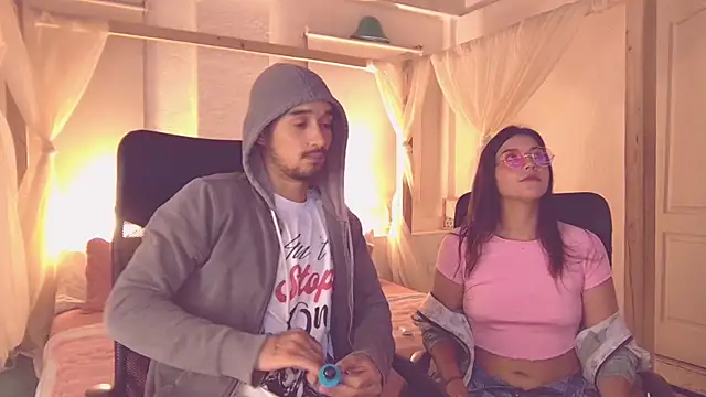 Laila asher online show from November 11, 12:43 am