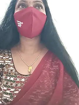 Snapshot of shivani27 chatting on April 4, 8:12 am shivani27 online show from April 4, 8:12 am