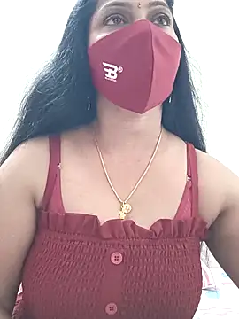 Snapshot of shivani27 chatting on April 18, 7:34 am shivani27 online show from April 18, 7:34 am
