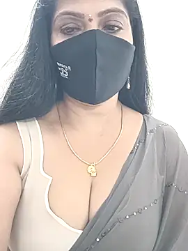 Snapshot of shivani27 chatting on April 25, 4:59 pm shivani27 online show from April 25, 4:59 pm