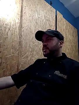 Snapshot of Shingroth chatting on September 24, 1:25 pm Shingroth online show from September 24, 1:25 pm