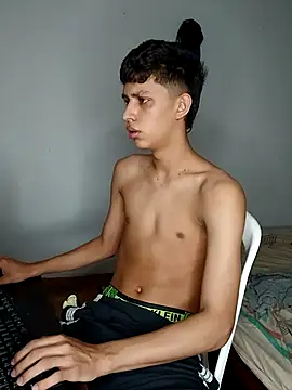 Snapshot of Allnei chatting on January 17, 6:44 pm Allnei online show from January 17, 6:44 pm