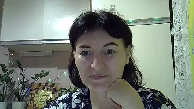 Snapshot of Krystal_82 chatting on October 2, 5:42 pm Krystal 82 online show from October 2, 5:42 pm