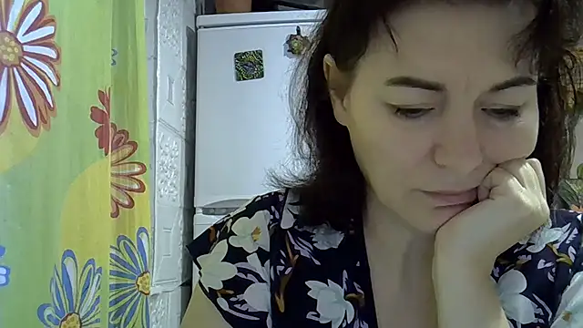 Krystal 82 online show from November 20, 6:46 am